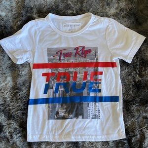 Like new. True Religion shirt